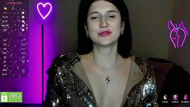 Snapshot of Alianna_Solo_Kisses chatting on February 19, 12:33 pm Alianna Solo Kisses online show from February 19, 12:33 pm