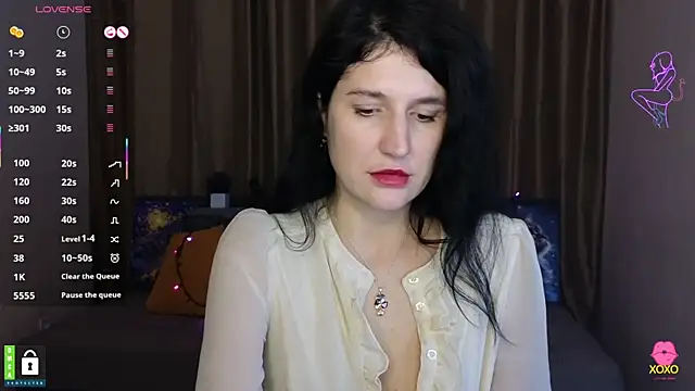 Snapshot of Alianna_Solo_Kisses chatting on March 5, 9:49 am Alianna Solo Kisses online show from March 5, 9:49 am