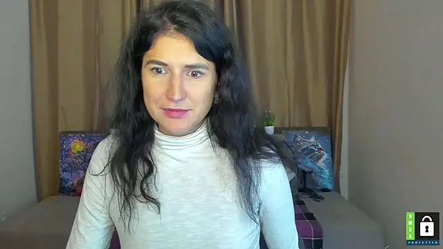 Snapshot of Alianna_Solo_Kisses chatting on November 19, 6:24 am Alianna Solo Kisses online show from November 19, 6:24 am