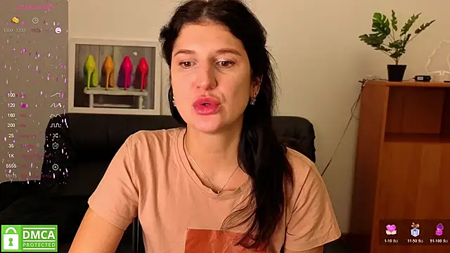 Alianna Solo Kisses online show from January 19, 12:31 pm