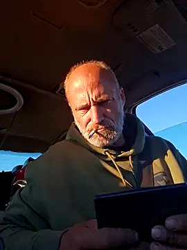 Stickybros2u online show from December 5, 3:06 pm