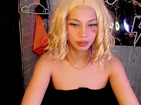 whiteladyboy online show from November 2, 7:49 pm