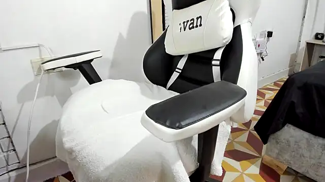 Valerioe online show from March 13, 11:38 pm