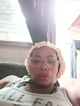 Melanie candy  online show from April 11, 9:19 pm