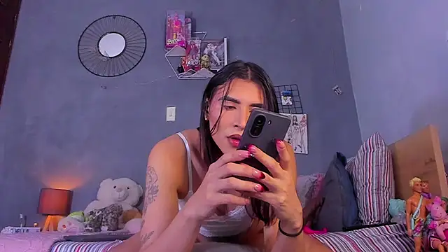 Snapshot of tiffbeatiful chatting on November 8, 7:30 am tiffbeatiful online show from November 8, 7:30 am