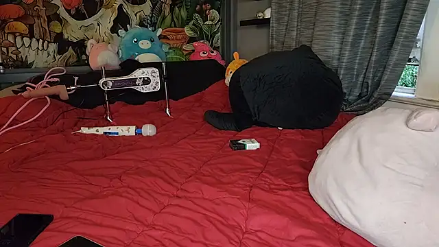 Snapshot of MiaElizabeth chatting on December 5, 1:06 pm MiaElizabeth online show from December 5, 1:06 pm