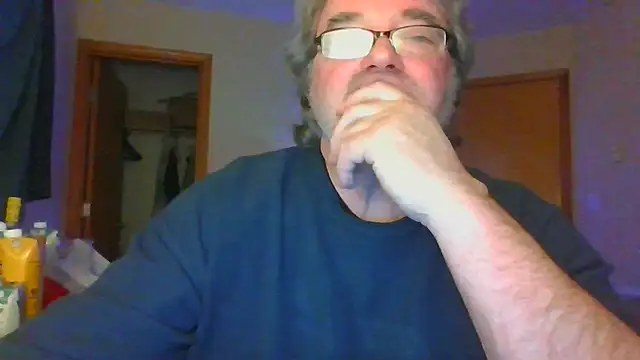 Snapshot of Doherty10 chatting on December 4, 6:34 am Doherty10 online show from December 4, 6:34 am