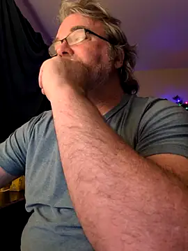 Snapshot of Doherty10 chatting on December 19, 9:27 am Doherty10 online show from December 19, 9:27 am