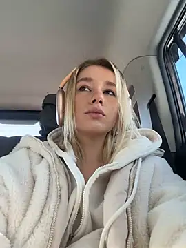 SSSATIVA model online show from February 26, 1:32 am