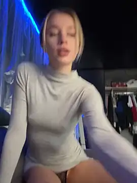 SSSATIVA model online show from March 12, 1:14 am