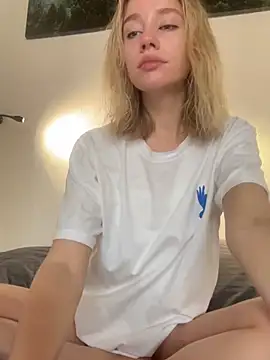 SSSATIVA model online show from March 23, 6:16 am