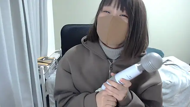 Snapshot of izumi__123 chatting on December 7, 5:59 am izumi 123 online show from December 7, 5:59 am