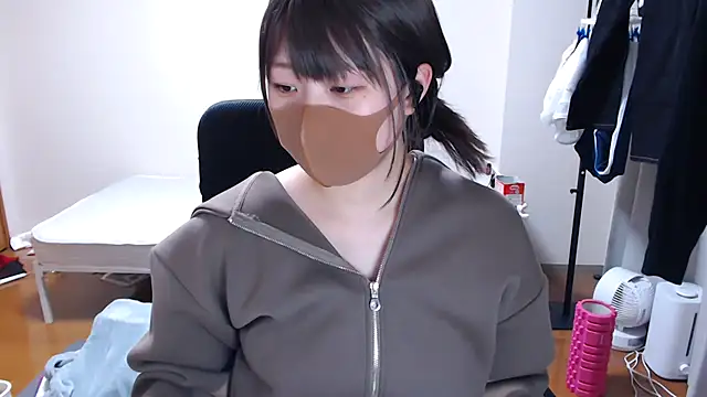 izumi  123 online show from June 2, 1:35 pm