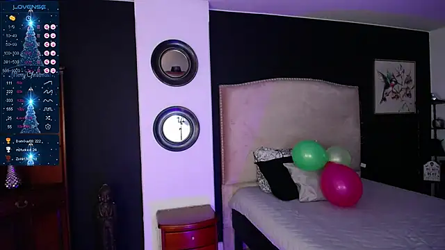 lia huan online show from December 27, 5:59 pm