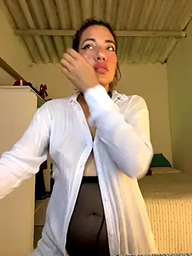 lia huan online show from September 17, 2:08 pm