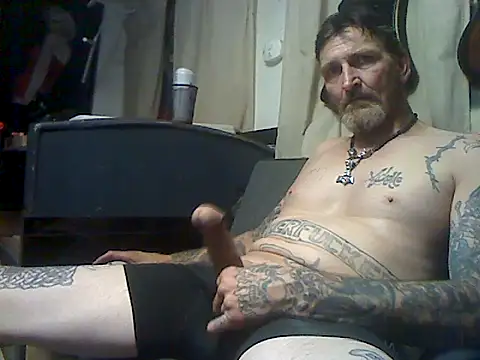 2Hot2gether69 online show from October 12, 5:06 am