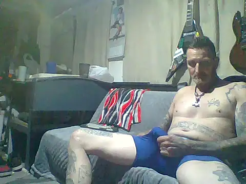 2Hot2gether69 online show from October 28, 1:47 pm