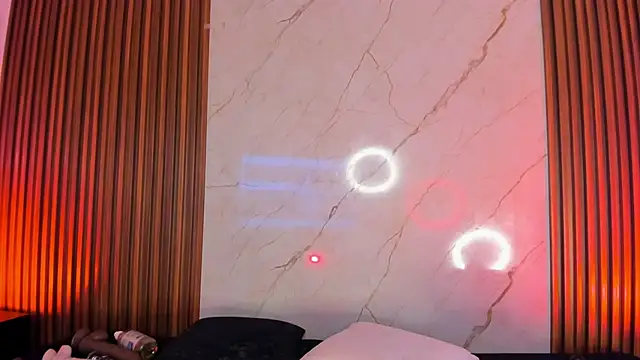 Emiilycollins online show from December 7, 12:19 am