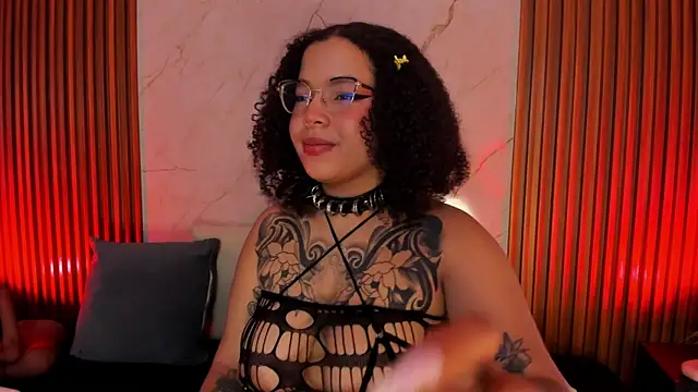 Emiilycollins online show from January 27, 10:16 pm