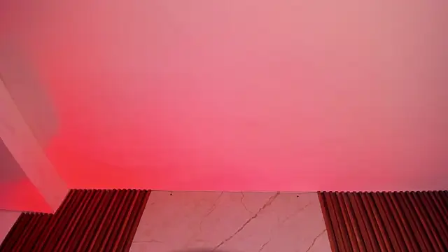 Emiilycollins online show from January 29, 1:05 am