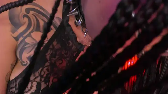 Emiilycollins online show from March 6, 10:26 pm