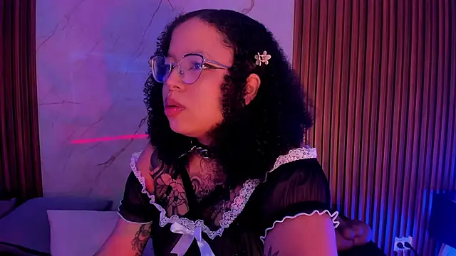 Emiilycollins online show from October 26, 2:50 am