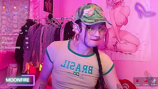 moonfiredancer online show from September 18, 11:23 am