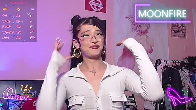 moonfiredancer online show from January 8, 12:35 am