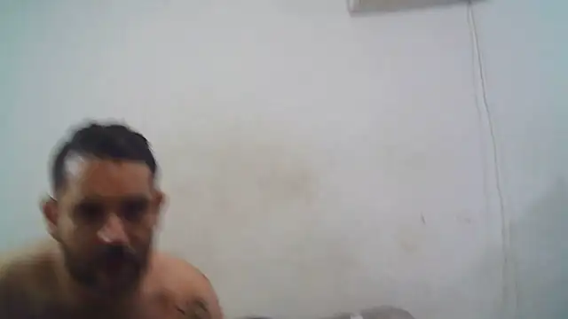 Snapshot of kevinbolena chatting on June 14, 4:03 am kevinbolena online show from June 14, 4:03 am