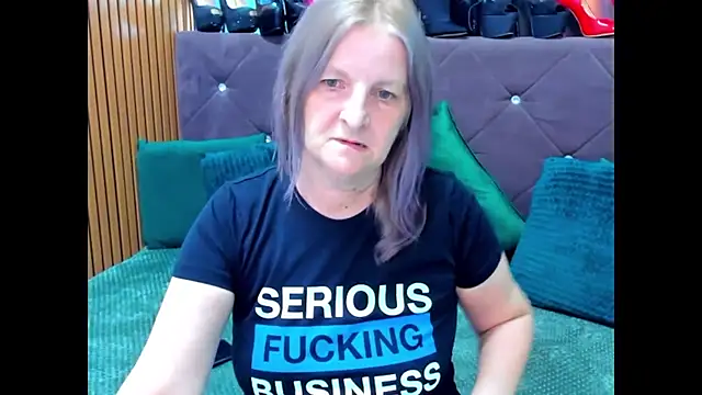 Snapshot of Lilly_hott chatting on September 12, 7:14 pm Lilly hott online show from September 12, 7:14 pm