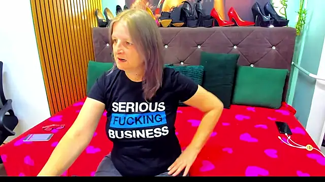 Snapshot of Lilly_hott chatting on October 1, 5:30 pm Lilly hott online show from October 1, 5:30 pm