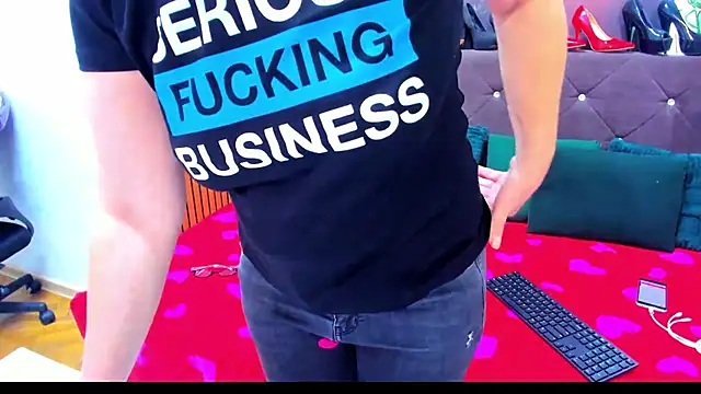 Snapshot of Lilly_hott chatting on October 8, 5:54 pm Lilly hott online show from October 8, 5:54 pm