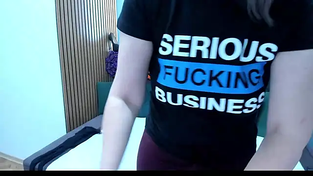 Snapshot of Lilly_hott chatting on November 2, 7:05 pm Lilly hott online show from November 2, 7:05 pm