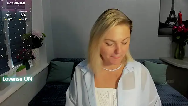 Snapshot of sweet___margaret chatting on November 3, 1:01 pm sweet margaret online show from November 3, 1:01 pm