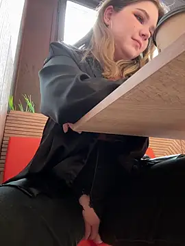 PumaShyXD online show from February 24, 11:32 am