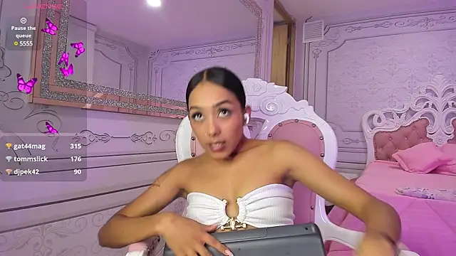 Snapshot of abby_adams20 chatting on December 31, 4:46 pm abby adams20 online show from December 31, 4:46 pm