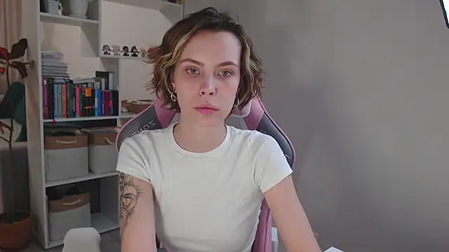 milly ross online show from December 22, 12:27 pm