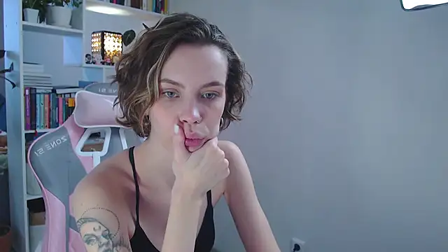 milly ross online show from January 12, 7:21 am