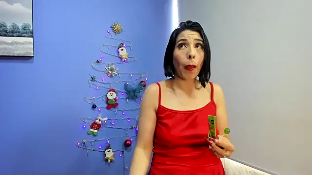 Snapshot of AdelleLennox_cg chatting on December 13, 5:21 pm AdelleLennox cg online show from December 13, 5:21 pm