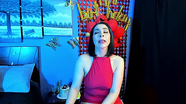 Snapshot of AdelleLennox_cg chatting on September 15, 11:10 am AdelleLennox cg online show from September 15, 11:10 am