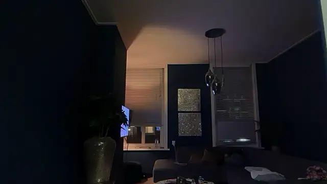 Snapshot of Its_MadameGaby chatting on February 21, 9:49 pm Its MadameGaby online show from February 21, 9:49 pm