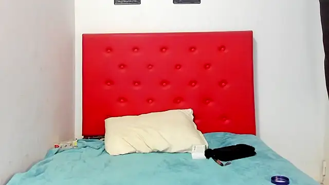 Snapshot of brenda_sofia2 chatting on March 6, 1:16 am brenda sofia2 online show from March 6, 1:16 am