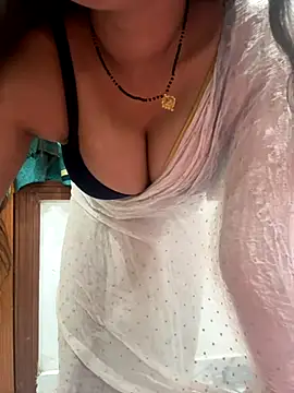 AASHI66 online show from November 1, 5:26 pm