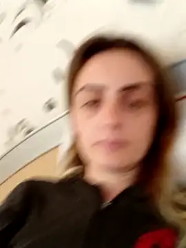 Snapshot of SophyGirl chatting on February 8, 1:22 pm SophyGirl online show from February 8, 1:22 pm