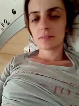 Snapshot of SophyGirl chatting on February 19, 1:17 pm SophyGirl online show from February 19, 1:17 pm