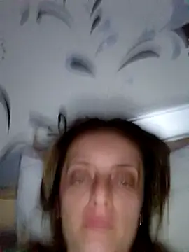 Snapshot of SophyGirl chatting on February 21, 10:15 pm SophyGirl online show from February 21, 10:15 pm