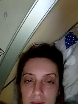 Snapshot of SophyGirl chatting on February 26, 12:03 pm SophyGirl online show from February 26, 12:03 pm