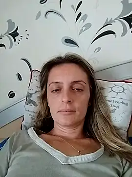 Snapshot of SophyGirl chatting on October 4, 1:09 pm SophyGirl online show from October 4, 1:09 pm