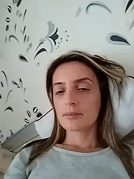 Snapshot of SophyGirl chatting on October 16, 12:50 pm SophyGirl online show from October 16, 12:50 pm