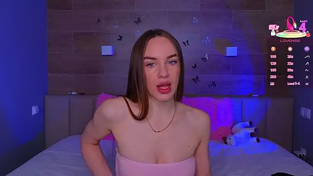 SaraCros online show from March 31, 5:41 am